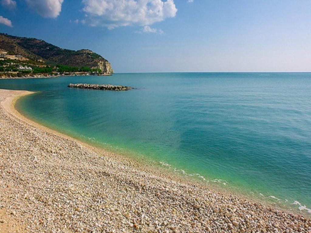 Hotel Alba Del Gargano Матината Екстериор снимка