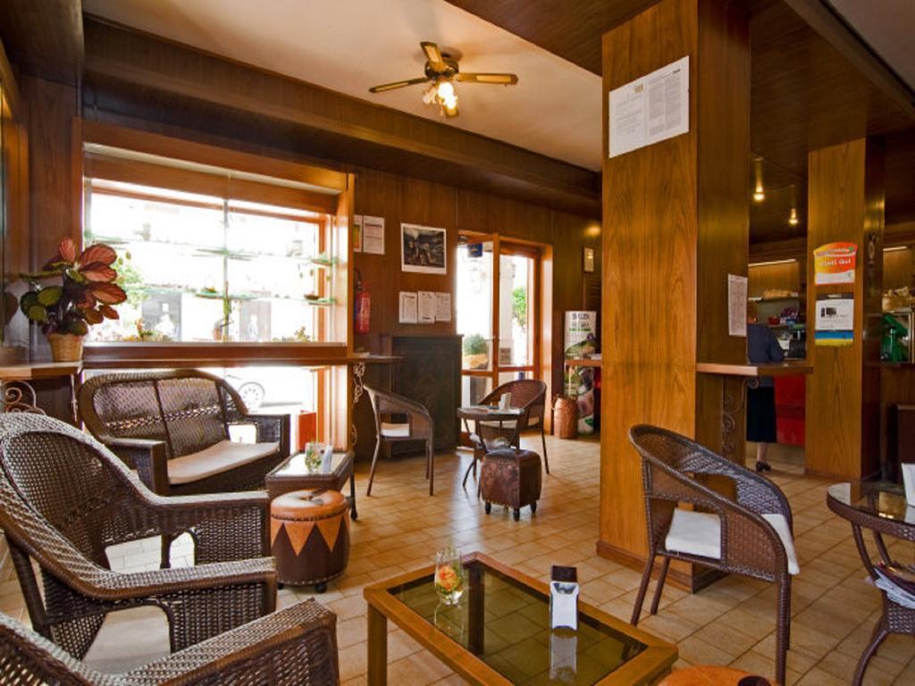 Hotel Alba Del Gargano Матината Екстериор снимка