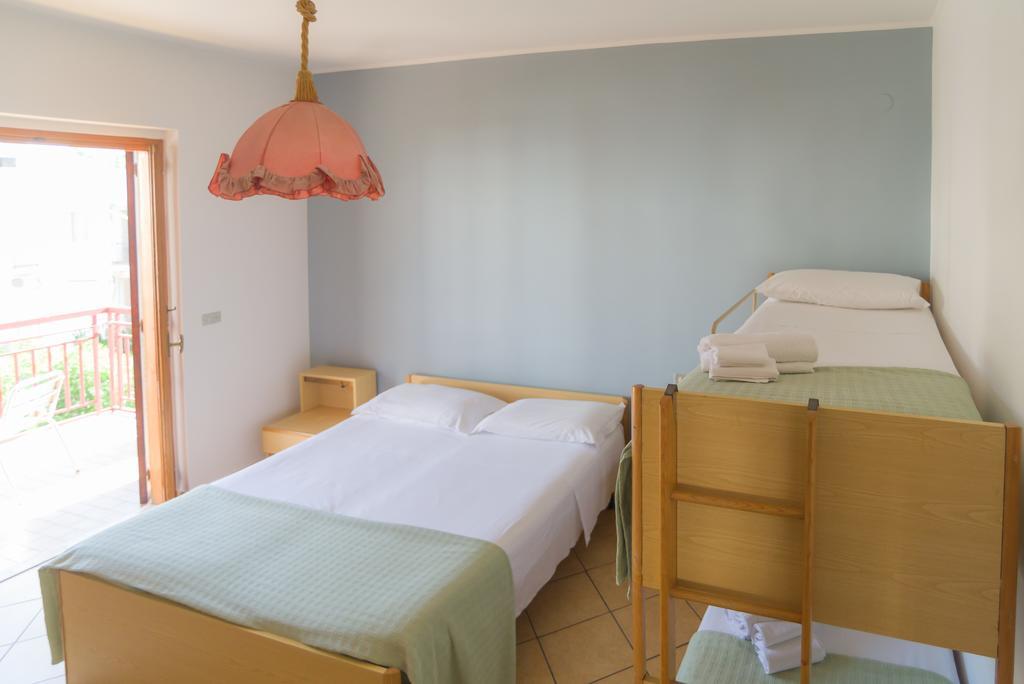 Hotel Alba Del Gargano Матината Екстериор снимка