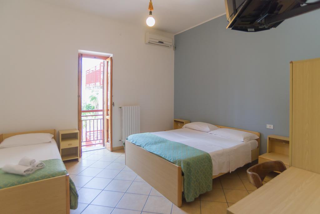 Hotel Alba Del Gargano Матината Екстериор снимка